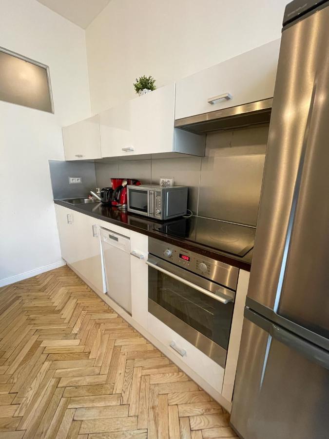 Old Town Square Apartments Praha Bagian luar foto